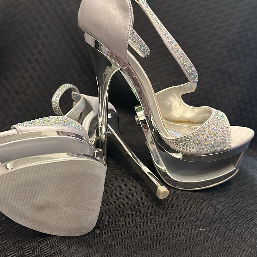 Mascotte 5.5” Silver Platform. Size 5.5 - Picture 4 of 5